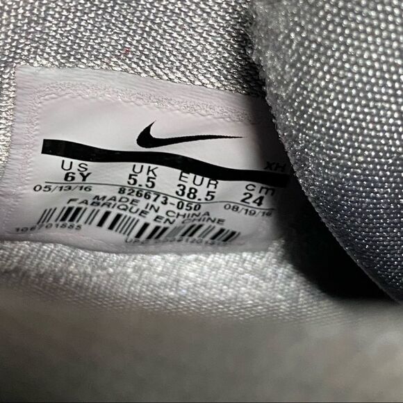 Nike Kyrie 2's Battle Gray Gold High top basketball sneakers shoes 6Y 7.5 womans - Picture 13 of 14